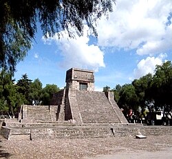 Ruinas de pirámides aztecas