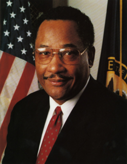 Imagen ilustrativa de Lee P. Brown: Pionero en Seguridad y Alcalde de Houston