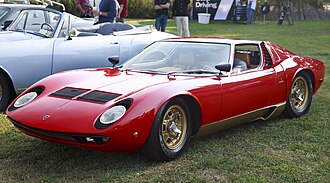 Coche deportivo clásico europeo