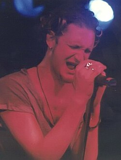Imagen ilustrativa de Layne Staley: La Voz Emblemática del Grunge de Seattle