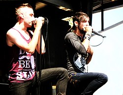 Imagen ilustrativa de Woe, Is Me: Historia y Evolución de la Banda de Metalcore
