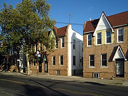 Casas residenciales en Wyckoff Heights