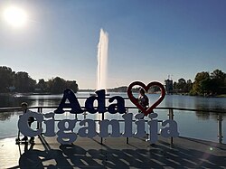Imagen ilustrativa de Ada Ciganlija: El Mar de Belgrado y su Encanto