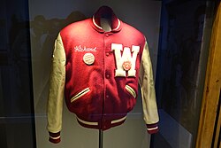 Imagen ilustrativa de Whittier High School: Historia y Legado Educativo