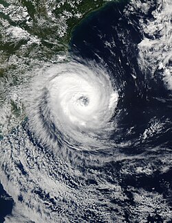 Imagen satelital de sistema ciclónico